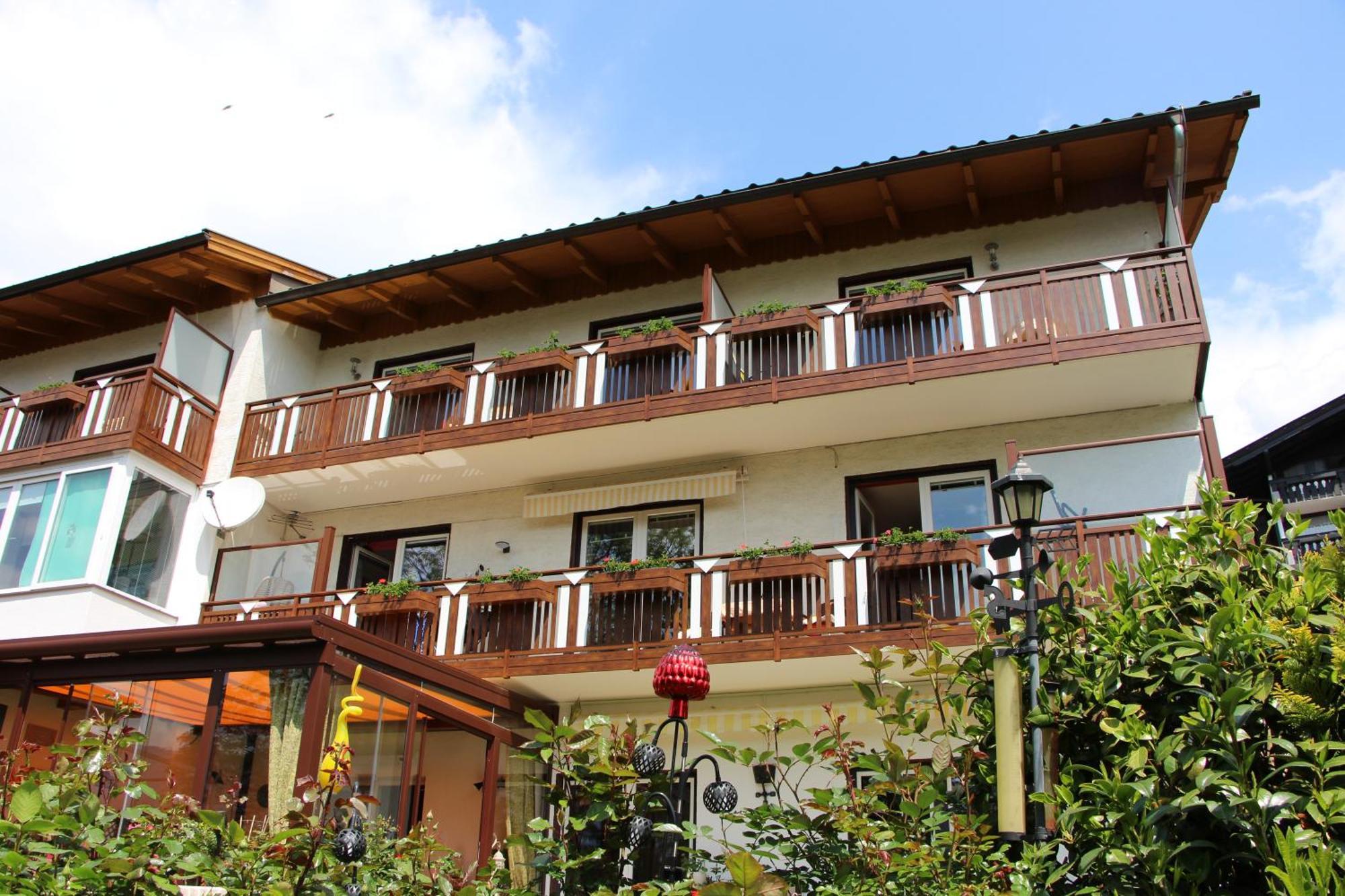 Hotel Haus Riedl Seeboden Exterior foto