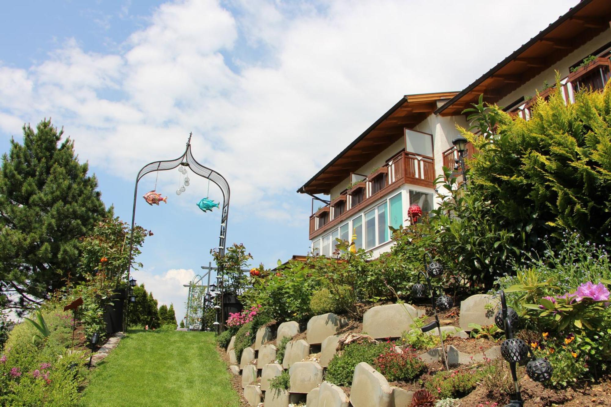 Hotel Haus Riedl Seeboden Exterior foto